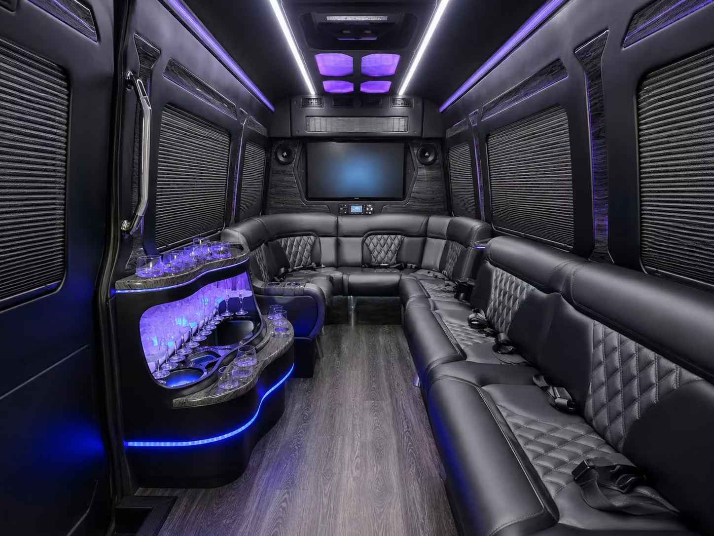 with charterbusyuma com securing recurring government shuttle service in yuma has never been simpler